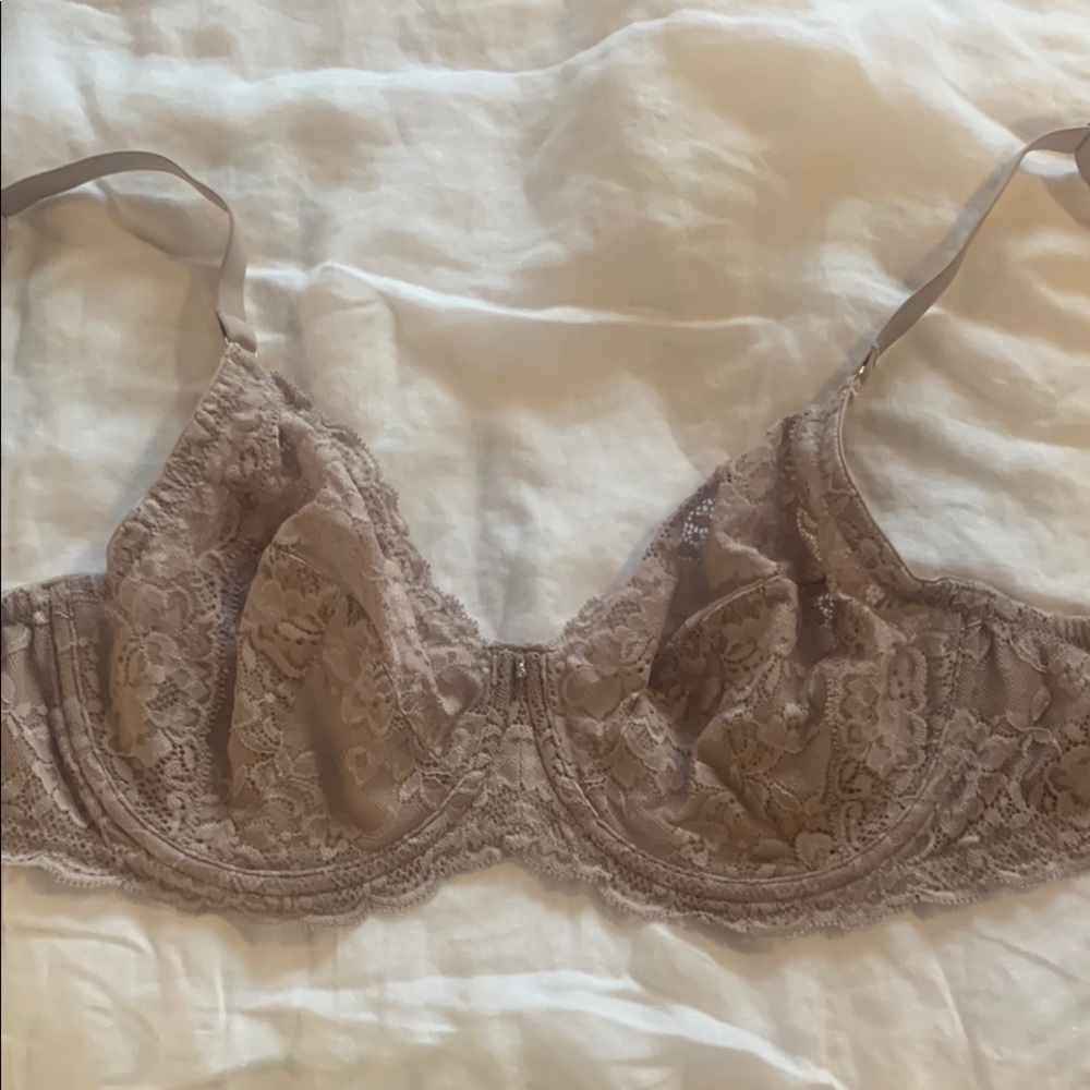 Lace Underwire Bra in Tan